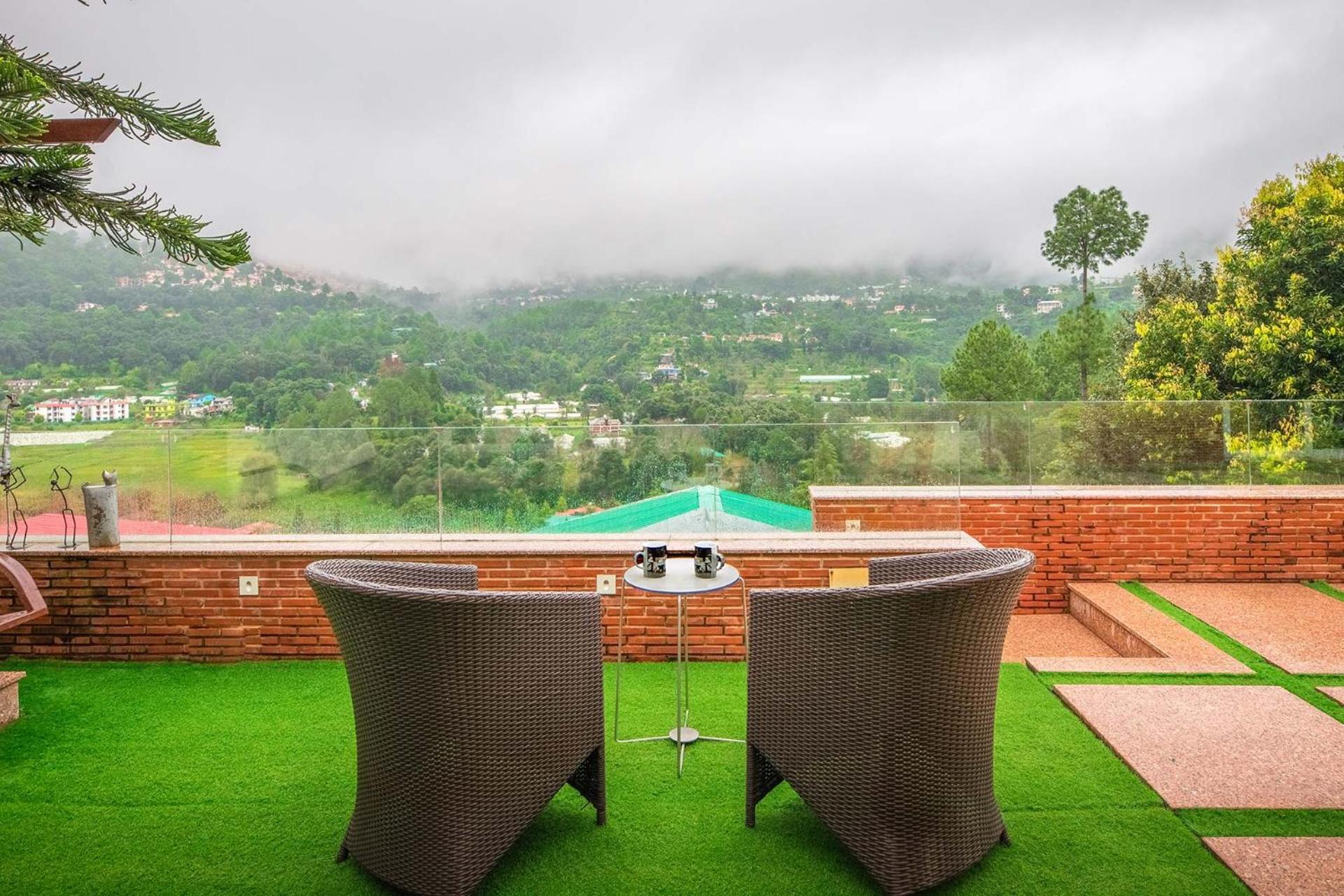 Stayvista At Oberoi'S Chalet Bhimtal Exterior photo